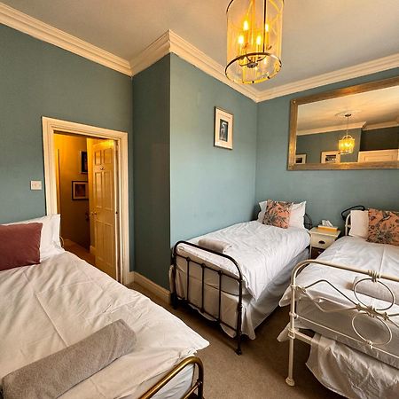 The Pickwick House 2 Bedroom Free Parking Μπαθ Εξωτερικό φωτογραφία